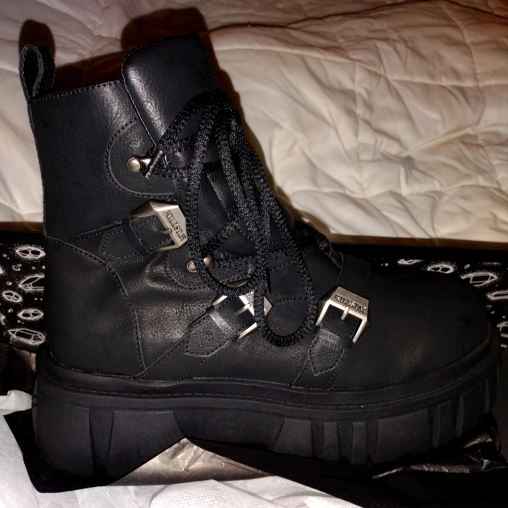Killstar mens 13 new in box cyber, industrial / goth boots.